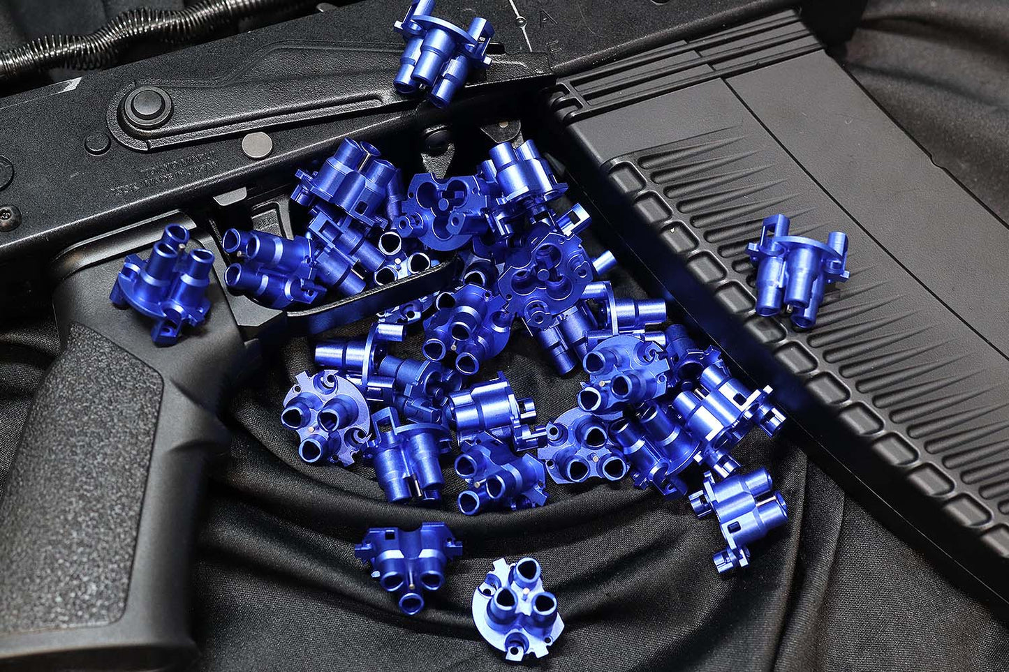 C&C Tac SAIGA 12 Enhanced Nozzle Feeding Front Lip For Marui TM SAIGA-12 GBB Series ( CNC Aluminum Blue )